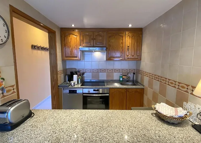 App 308 - Wundervoller Meerblick, Sehr Zentrale Lage, Angenehm Ruhig Apartment Tías